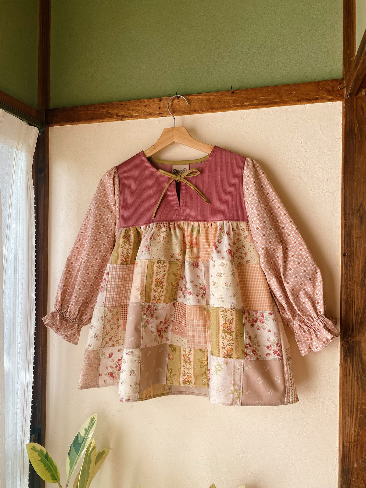 Front tie patchwork blouse with candy sleeves