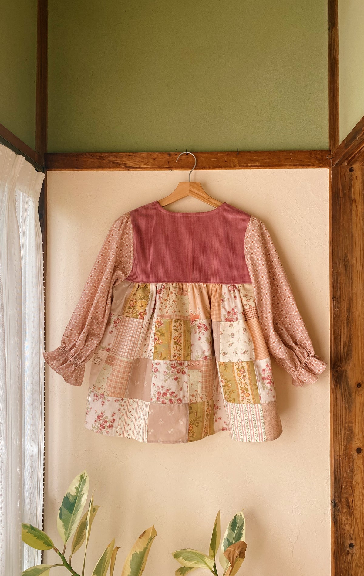 Front tie patchwork blouse with candy sleeves