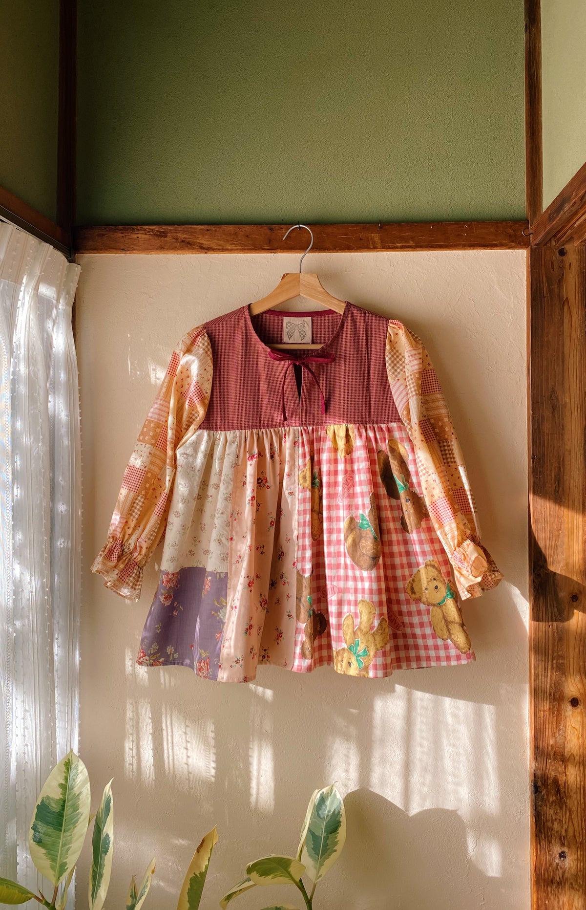 Front tie patchwork blouse with candy sleeves